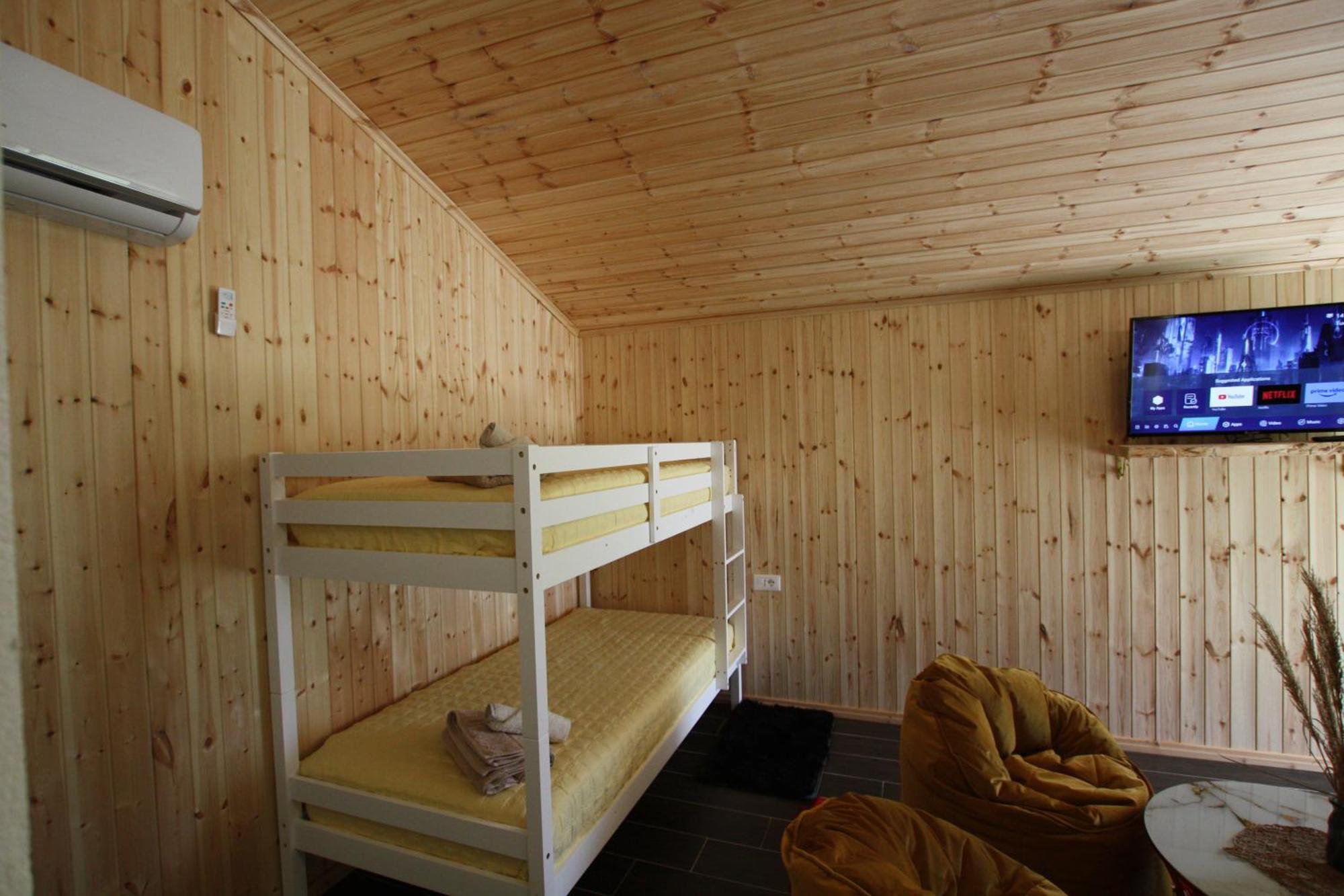 Lodge Lugina E Shengjergjit ,bujtinat Tirana