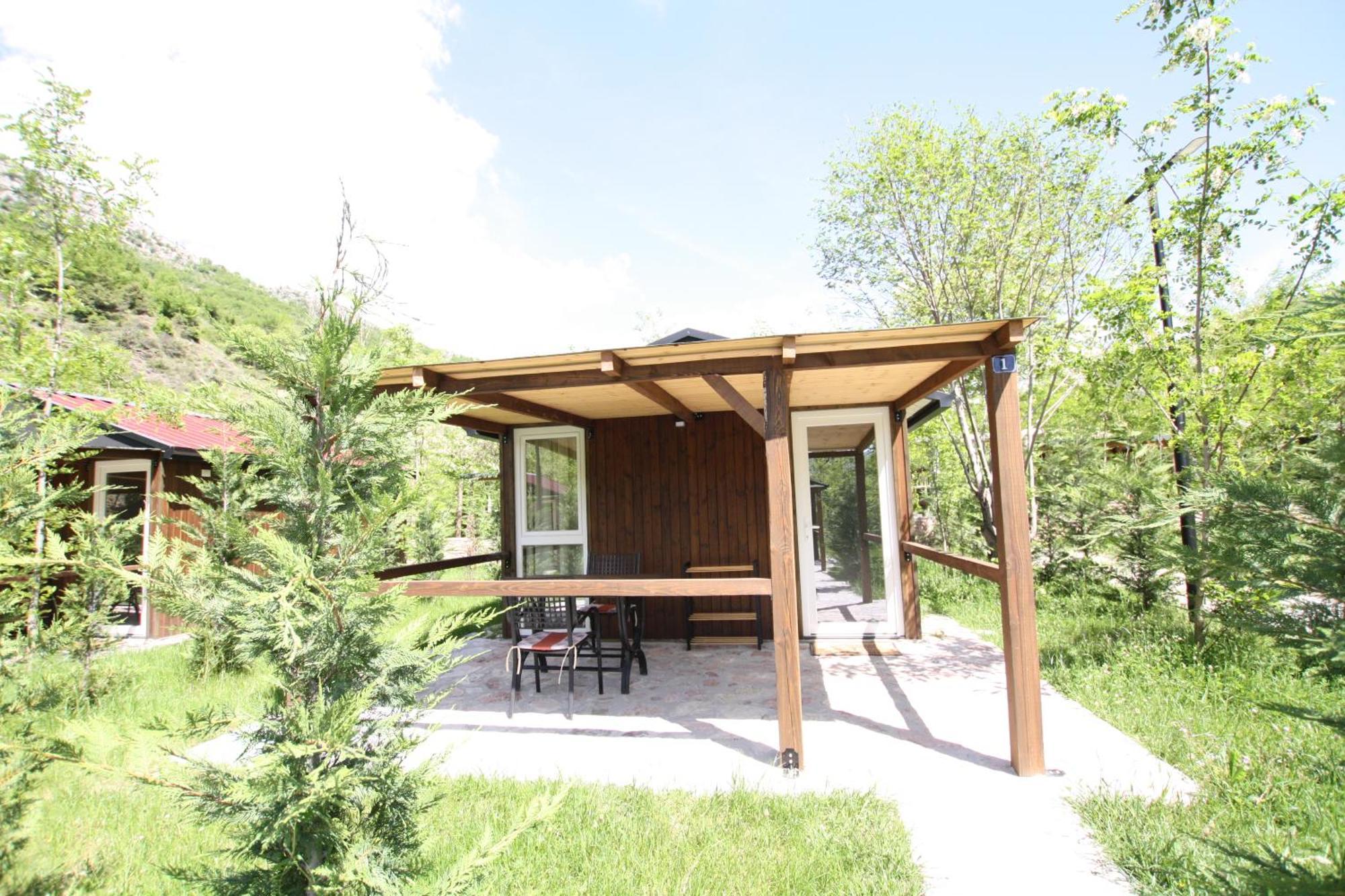 Lugina E Shengjergjit ,bujtinat Lodge *